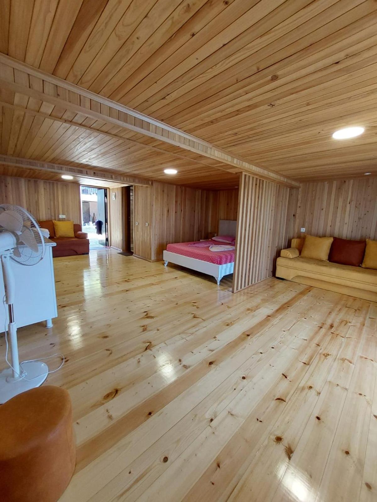 ホテル Mtirala House Khala エクステリア 写真