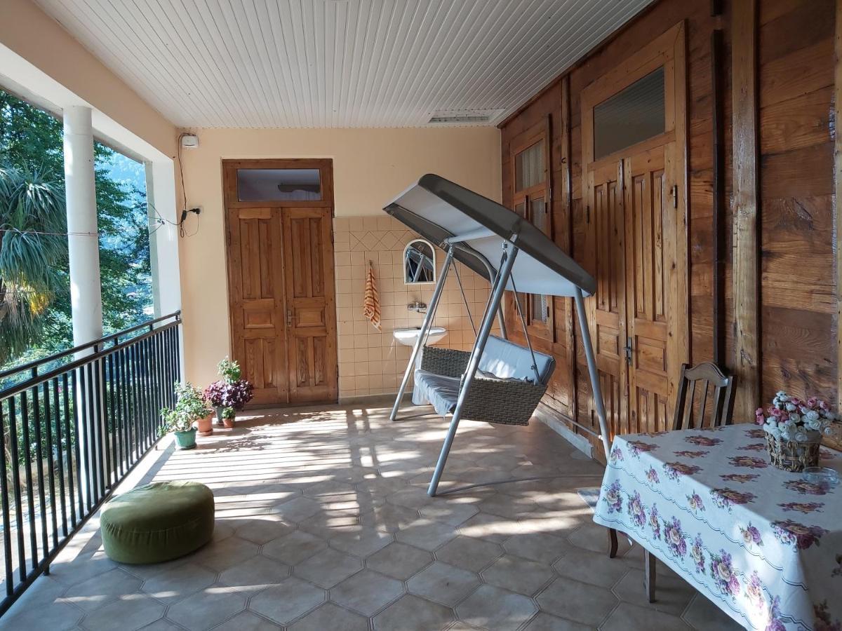 ホテル Mtirala House Khala エクステリア 写真